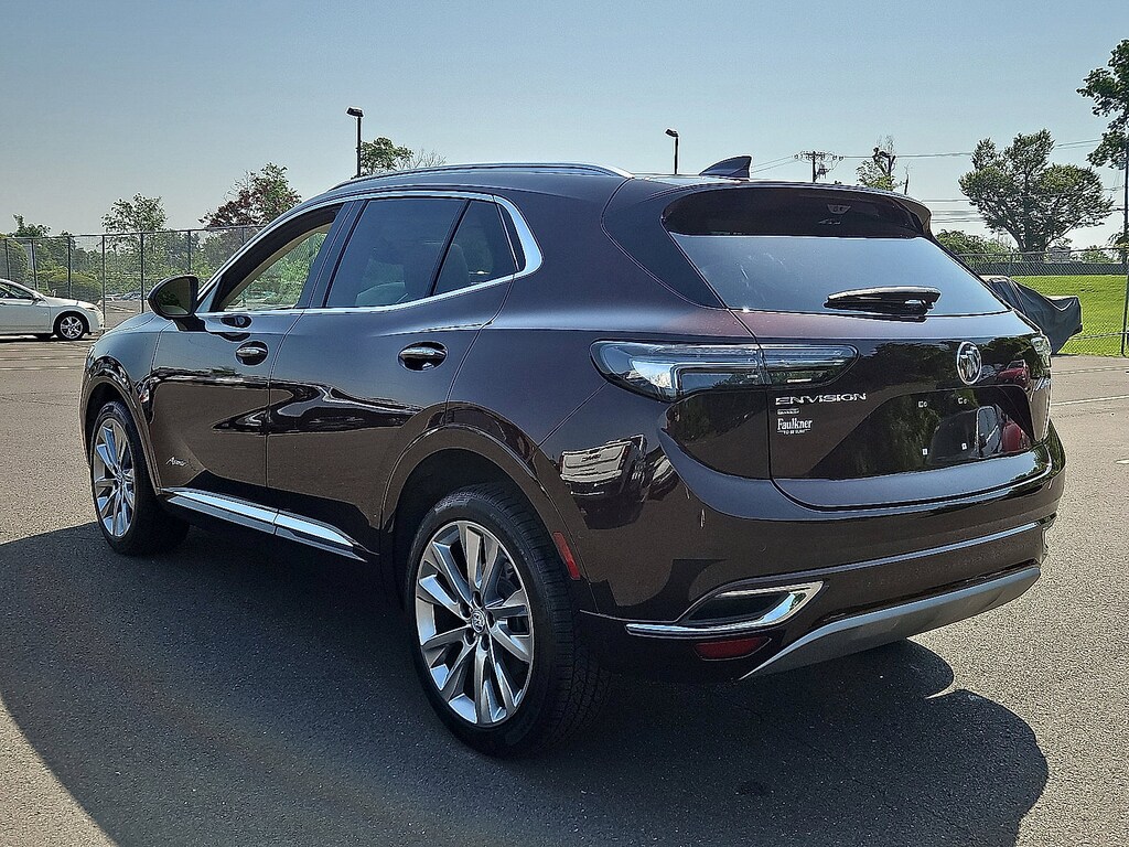 2022 Buick Envision Avenir photo 2