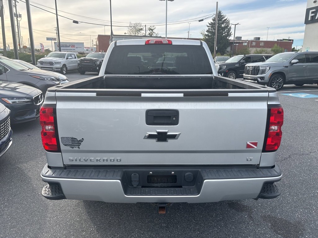2017 Chevrolet Silverado 1500 LT photo 4
