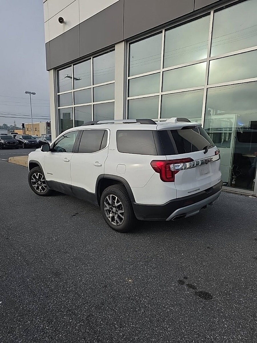 2022 Gmc Acadia SLE photo 4