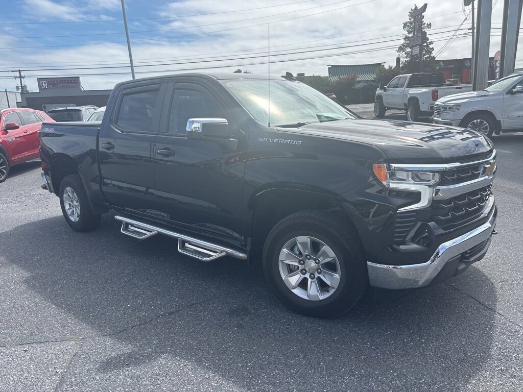 Certified 2022 Chevrolet Silverado 1500 LT 4WD Crew Cab 147 LT w/1LT