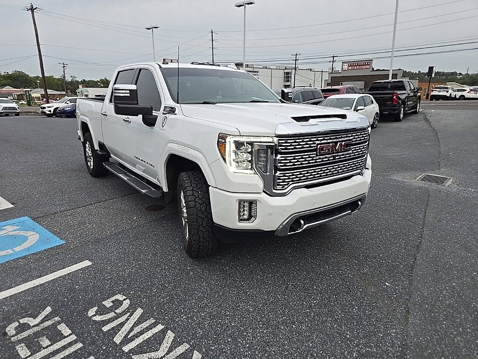2022 Gmc Sierra 2500 HD Denali photo 4