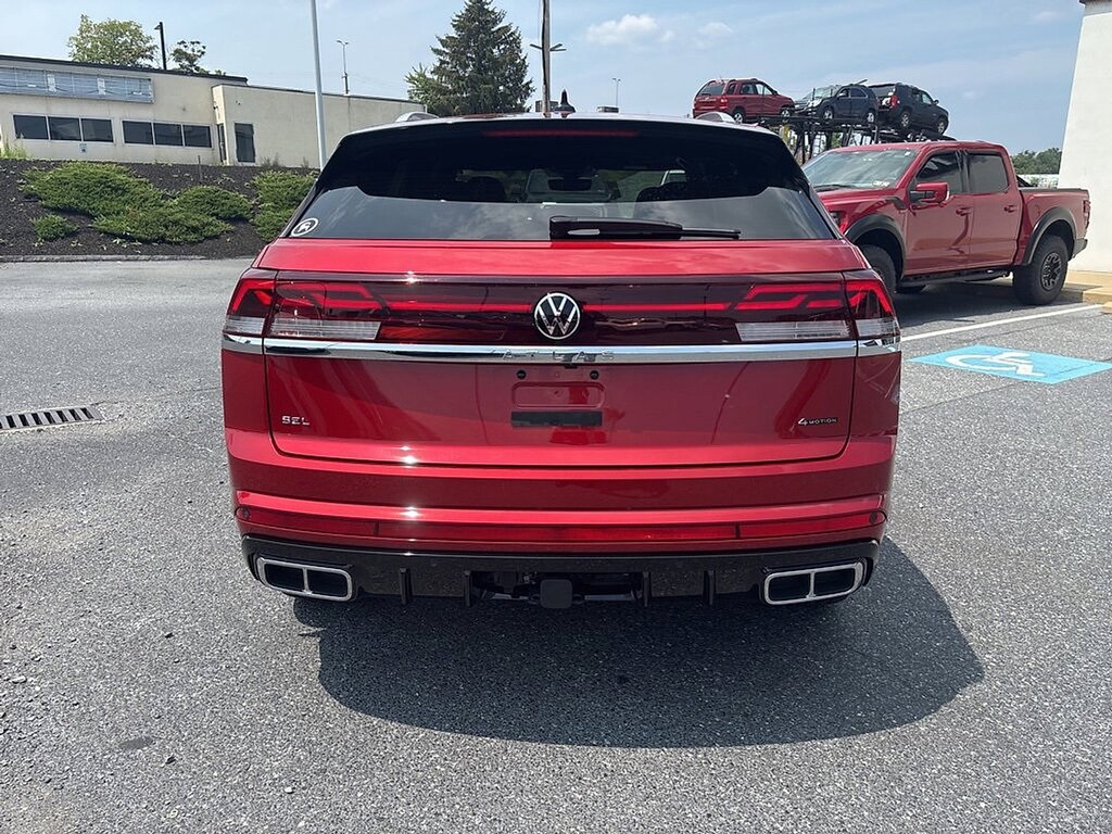 Used 2024 Volkswagen Atlas Cross Sport 2.0T SEL R-Line 2.0T SEL R-Line 4MOTION