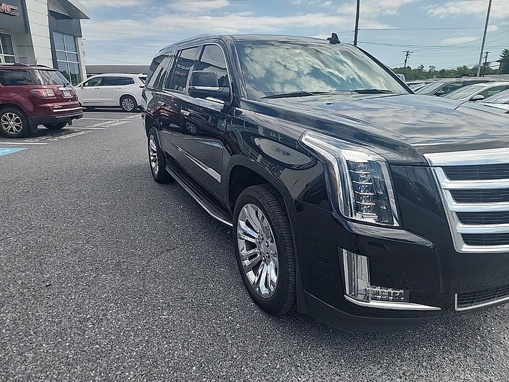 Used 2016 Cadillac Escalade ESV Luxury Collection 4WD Luxury Collection