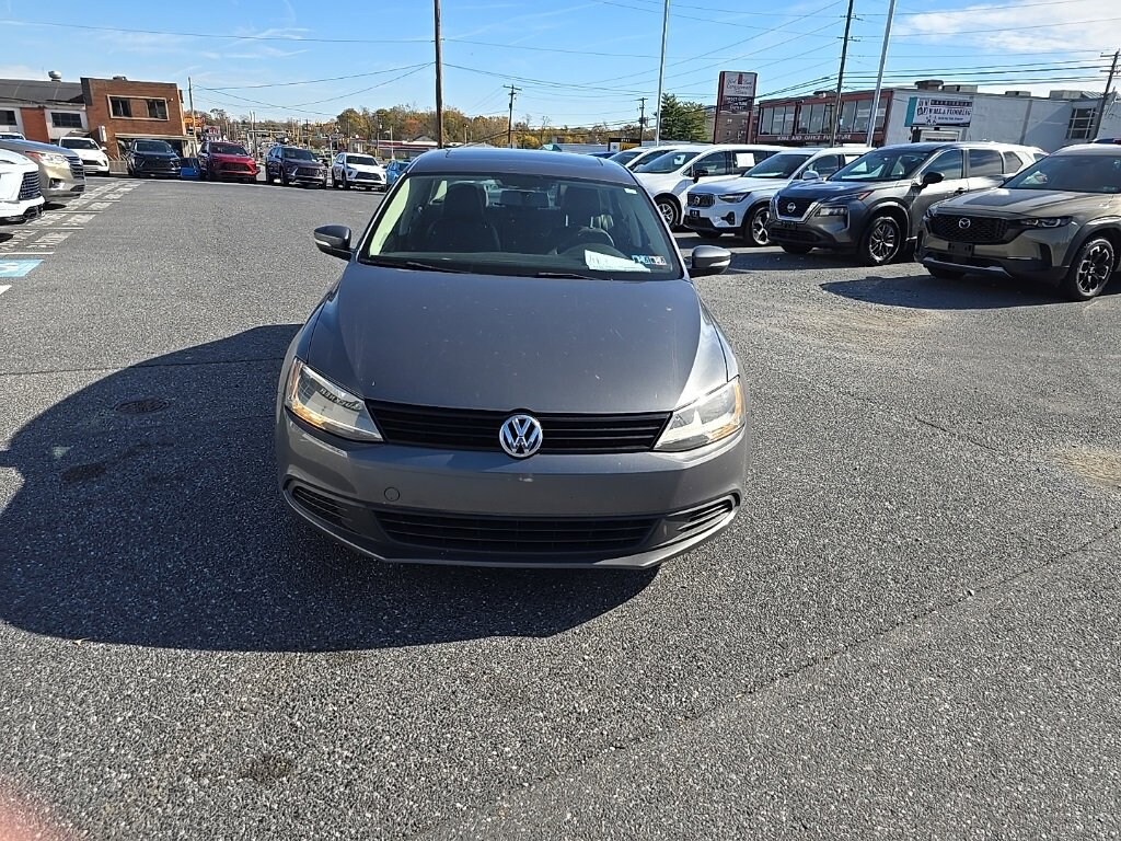 Used 2012 Volkswagen Jetta Sedan 2.5L SE