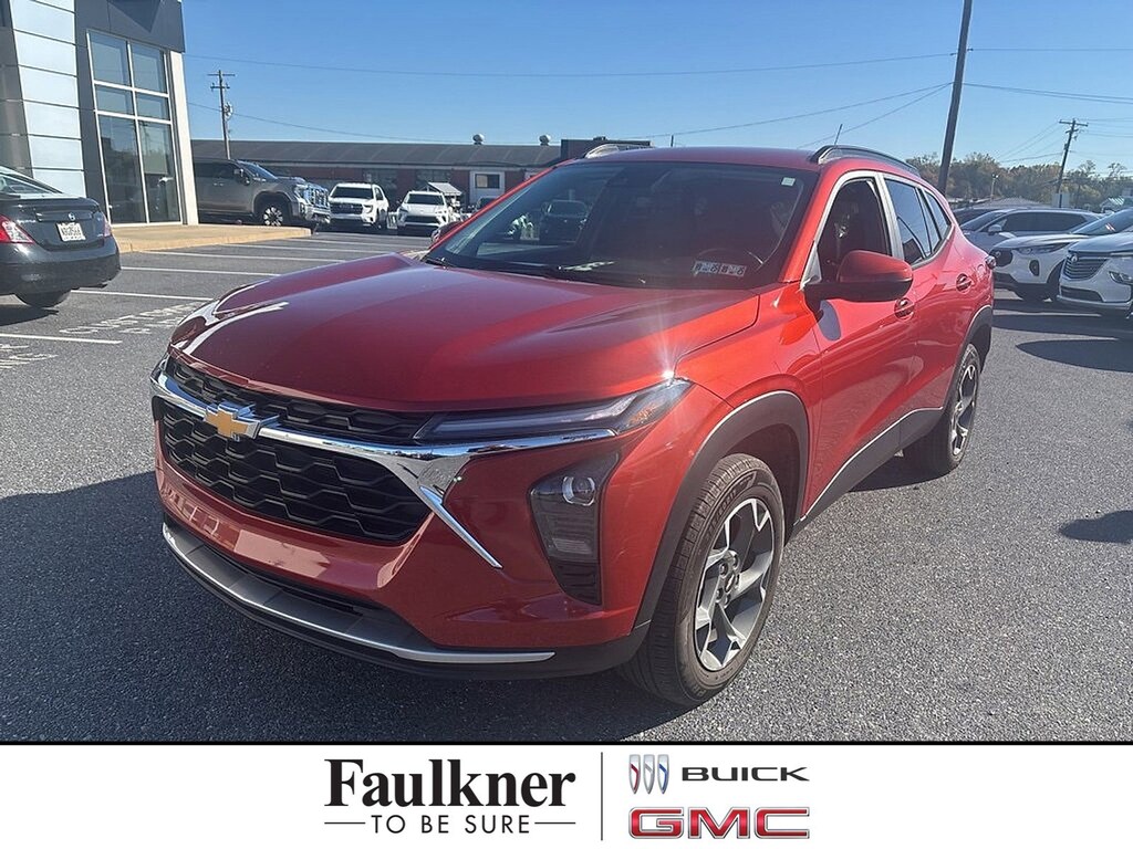 Used 2024 Chevrolet Trax LT FWD  LT