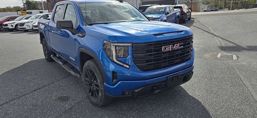 Certified 2023 GMC Sierra 1500 Elevation 4WD Crew Cab 147 Elevation w/3SB