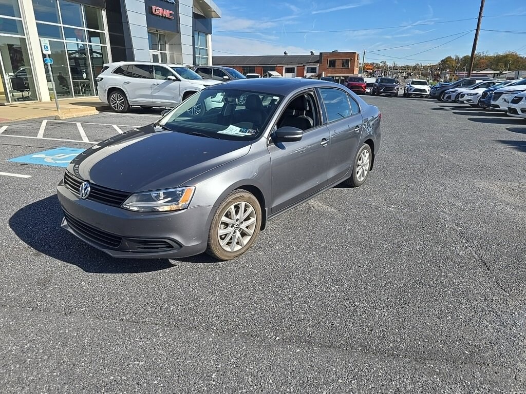 Used 2012 Volkswagen Jetta Sedan 2.5L SE