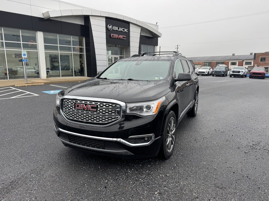 2017 Gmc Acadia Denali photo 2