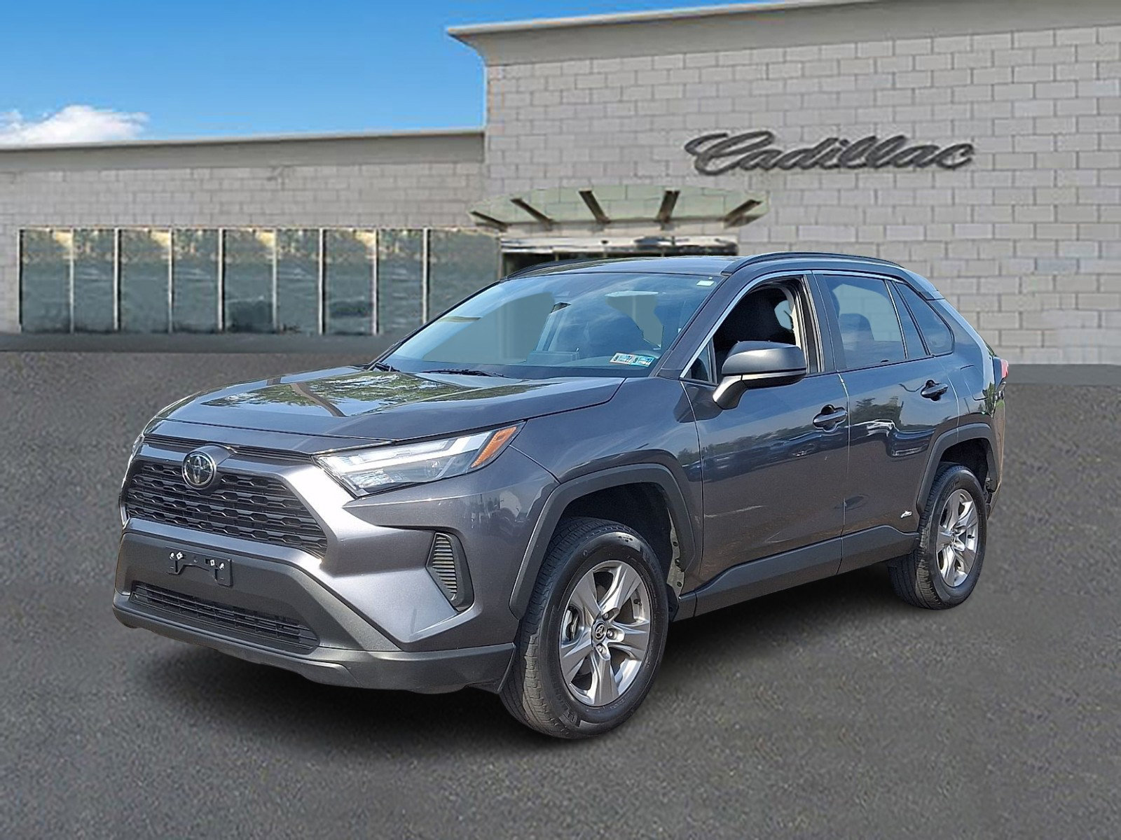 2025 Toyota RAV4 LE