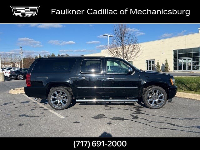 2014 Chevrolet Suburban LTZ photo 2