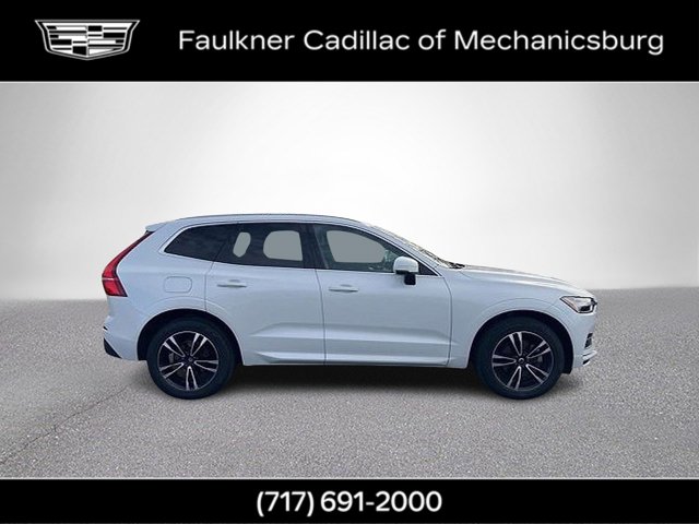 2020 Volvo XC60 T5 Momentum photo 2