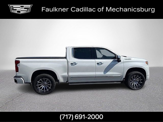 2024 Chevrolet Silverado 1500 High Country photo 3
