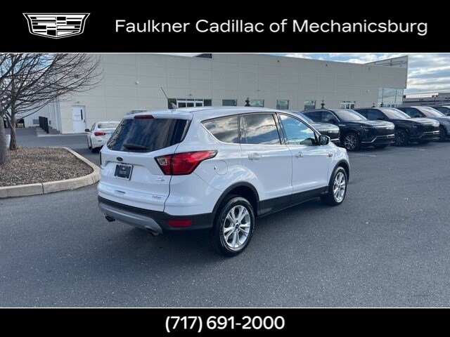 2019 Ford Escape SE photo 3