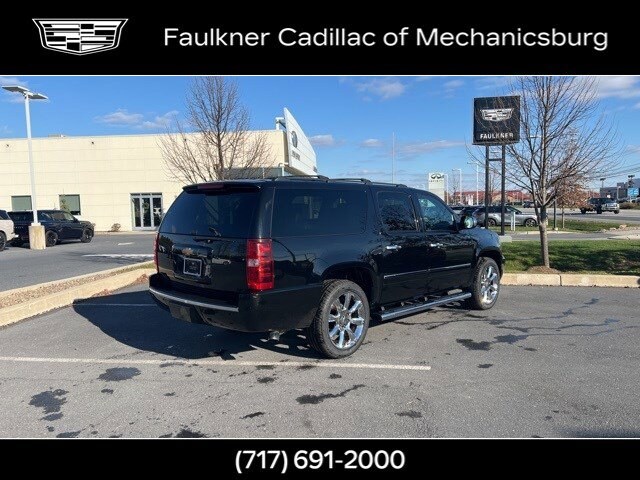 2014 Chevrolet Suburban LTZ photo 3