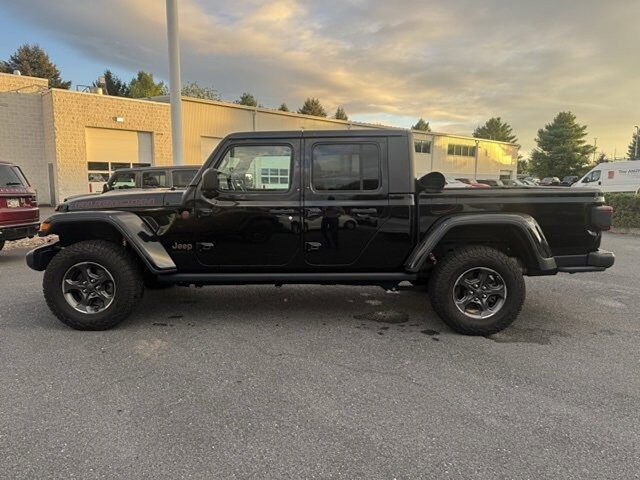 2020 Jeep Gladiator Rubicon photo 2