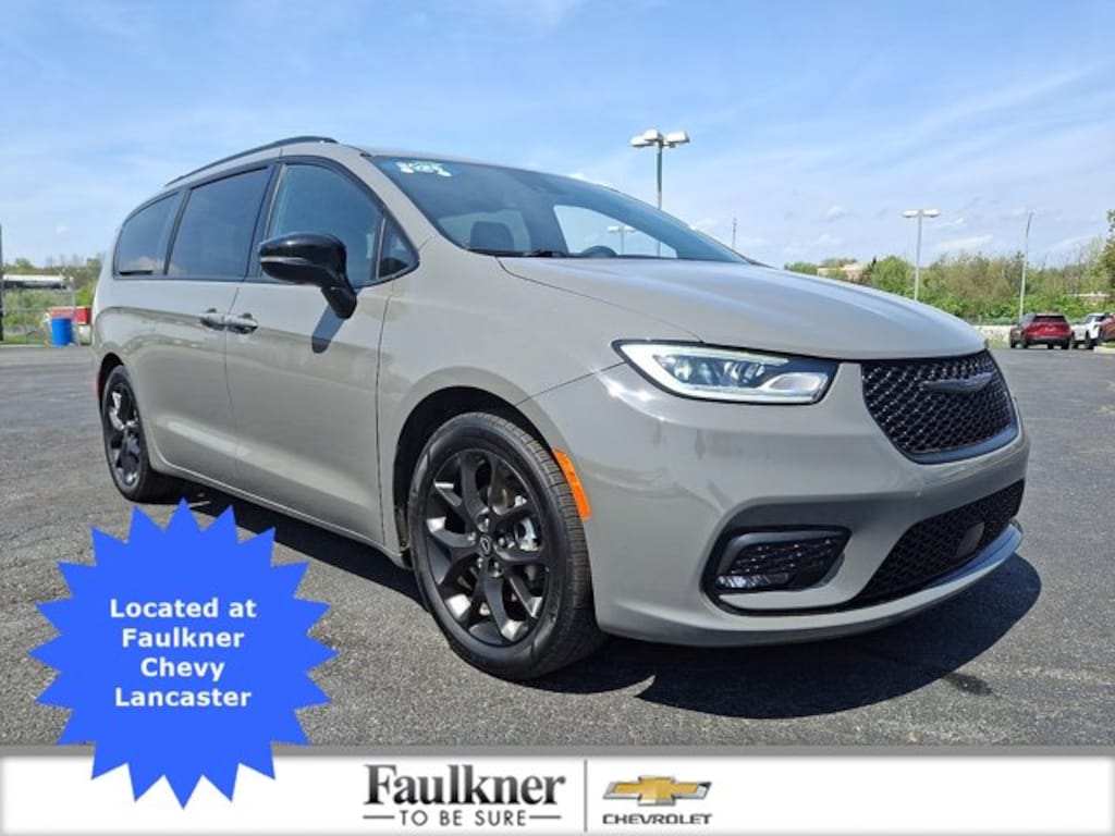 Certified 2025 Chrysler Pacifica Limited Limited FWD