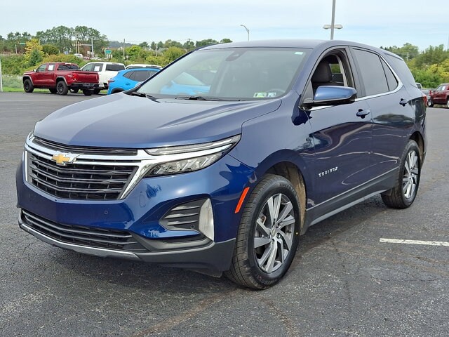 2022 Chevrolet Equinox LT photo 2