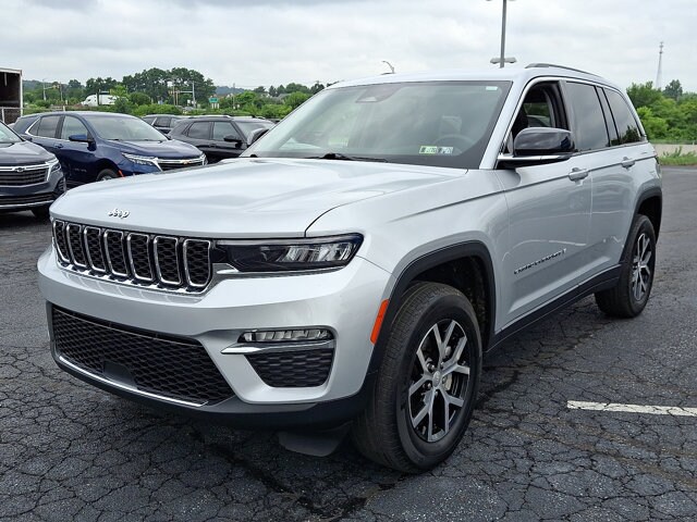 2023 Jeep Grand Cherokee Limited photo 3