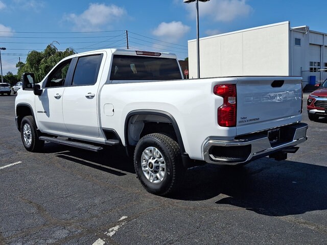 2024 Chevrolet Silverado 2500HD LT photo 3