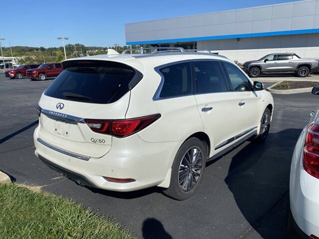 2019 Infiniti QX60 Luxe AWD photo 3