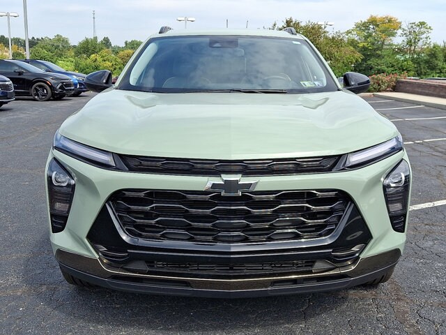 2025 Chevrolet Trax ACTIV photo 2