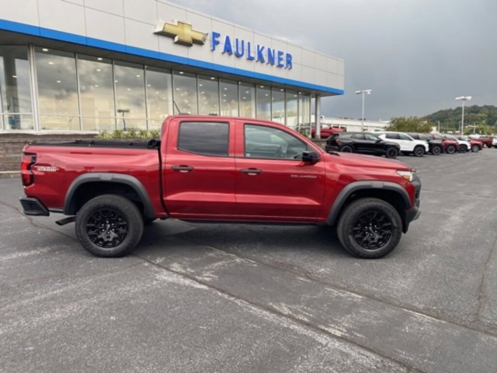 Used 2023 Chevrolet Colorado 4WD Trail Boss 4WD Crew Cab Trail Boss