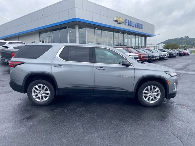 2023 Chevrolet Traverse 1LS photo 3