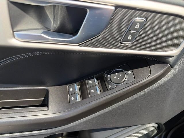 2020 Ford Explorer XLT - Photo 22