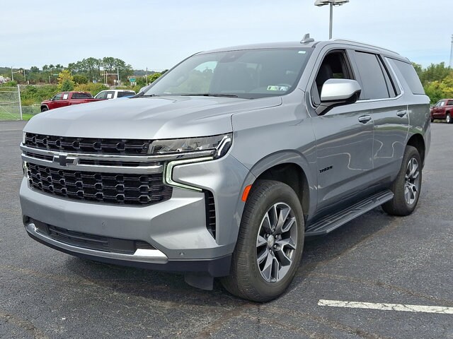 2023 Chevrolet Tahoe LS photo 3
