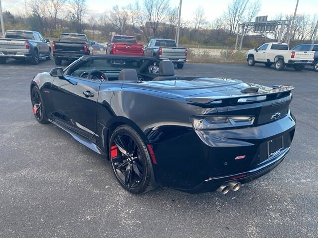 2018 Chevrolet Camaro 2SS photo 2