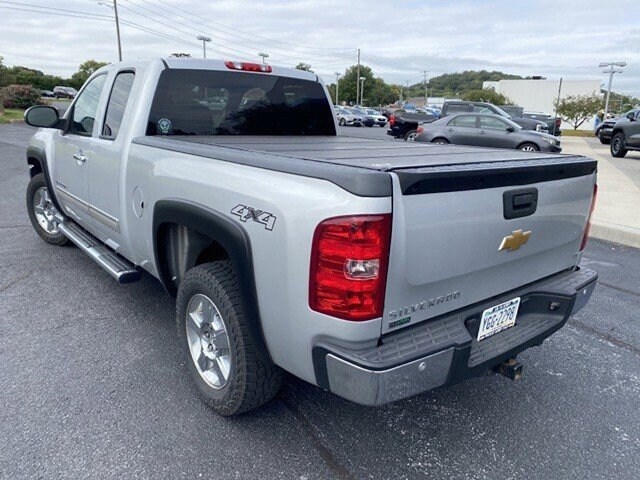 2012 Chevrolet Silverado 1500 LT photo 3