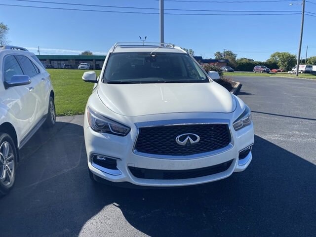 2019 Infiniti QX60 Luxe AWD photo 2