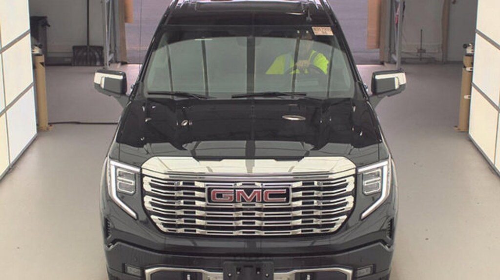 Certified 2022 GMC Sierra 1500 Denali 4WD Crew Cab 147 Denali