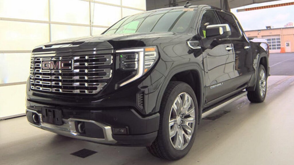 Certified 2022 GMC Sierra 1500 Denali 4WD Crew Cab 147 Denali