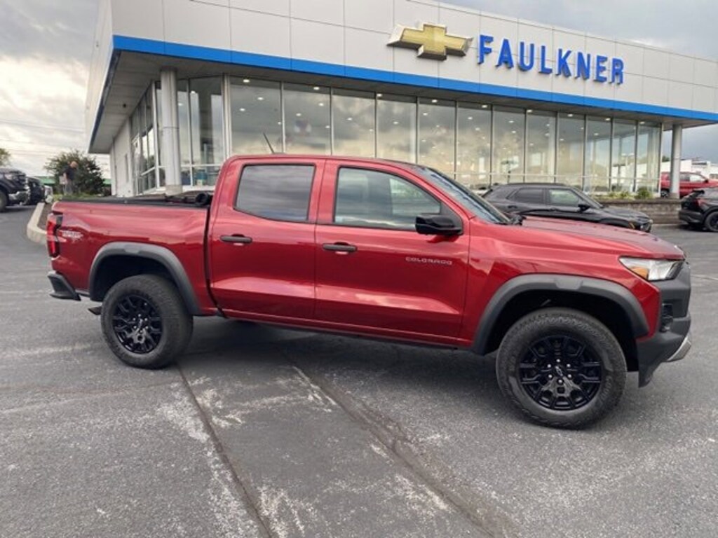Used 2023 Chevrolet Colorado 4WD Trail Boss 4WD Crew Cab Trail Boss