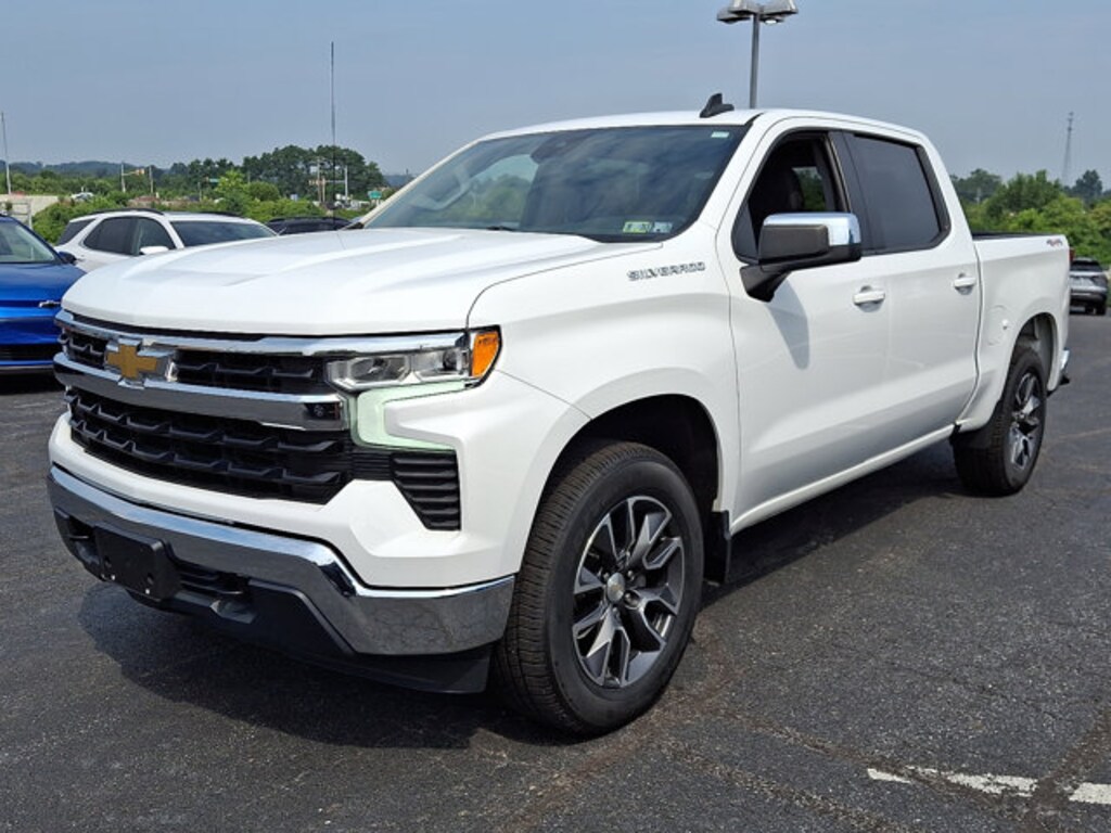 Certified 2022 Chevrolet Silverado 1500 LT 4WD Crew Cab 147 LT w/2FL