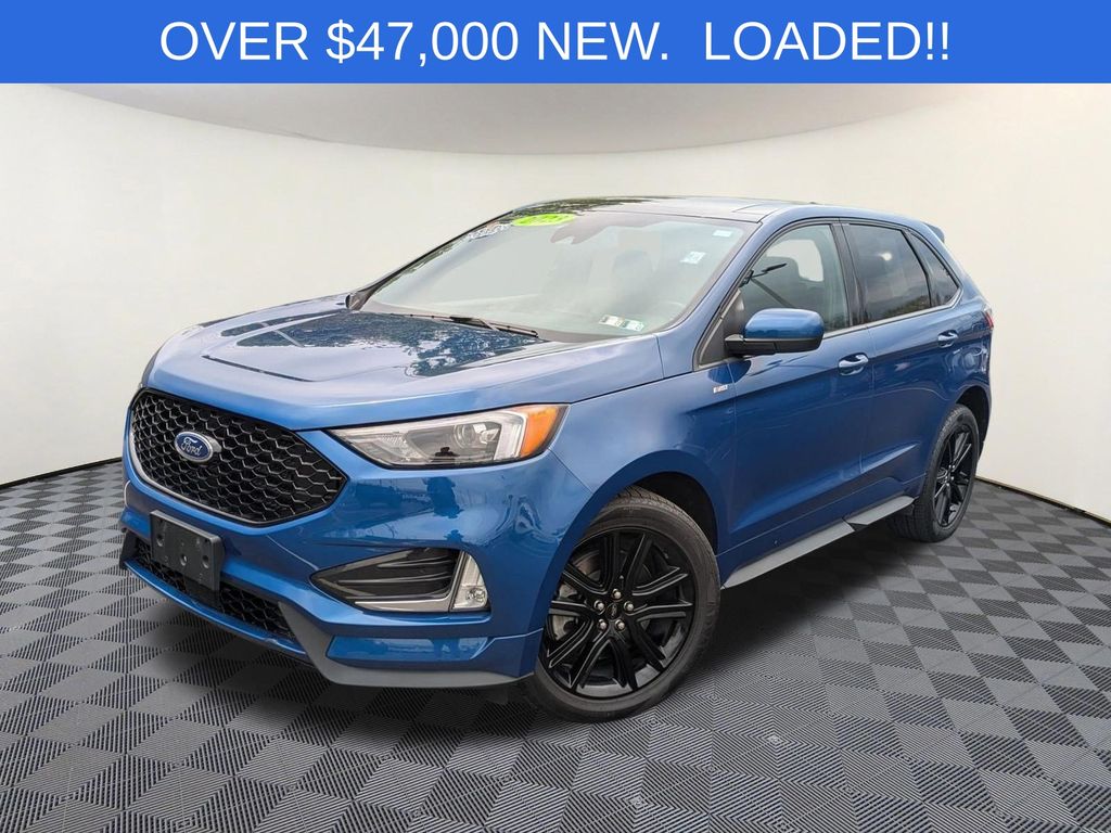 2023 Ford Edge ST-Line AWD's photo