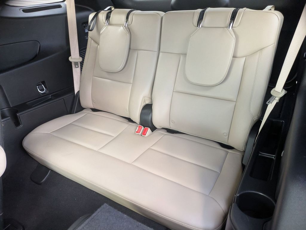 2023 Ford Explorer XLT - Photo 22