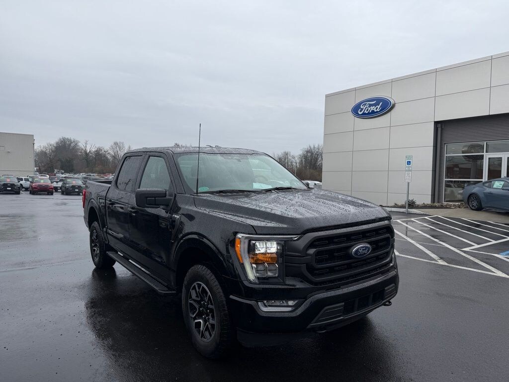 Used 2022 Ford F-150 XLT Truck SuperCrew Cab