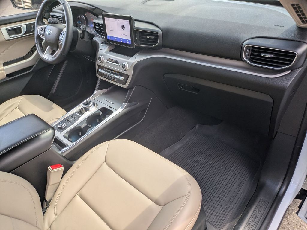 2023 Ford Explorer XLT - Photo 26