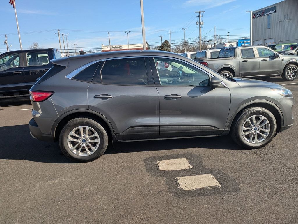 Used 2022 Ford Escape SE SUV