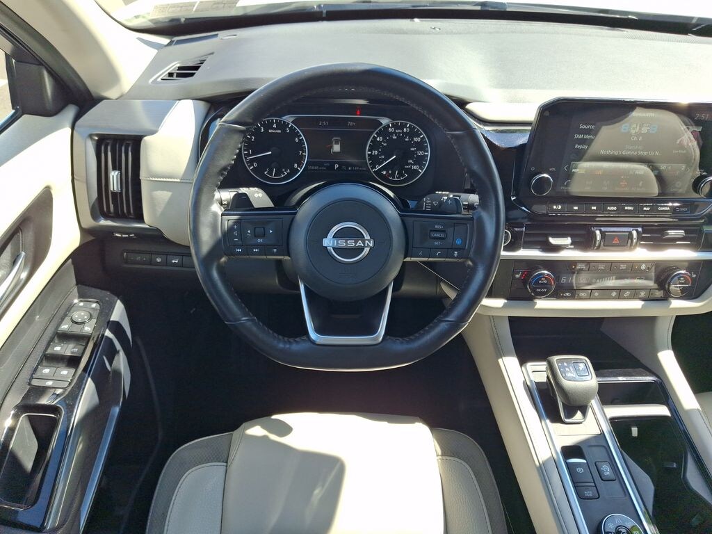 Used 2023 Nissan Pathfinder SL SUV