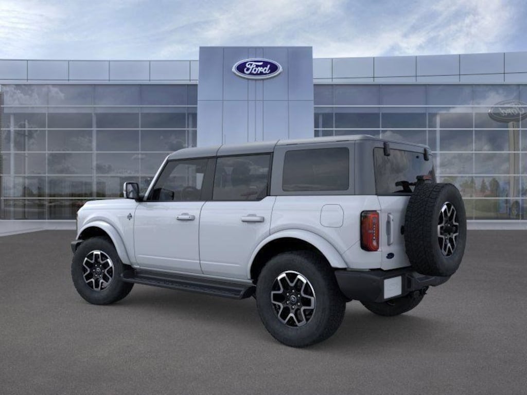 New 2025 Ford Bronco Outer Banks SUV