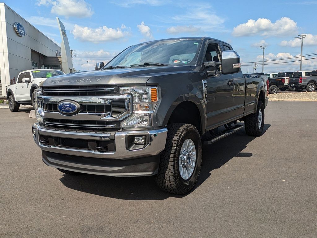 2020 Ford F-250 XLT photo 3