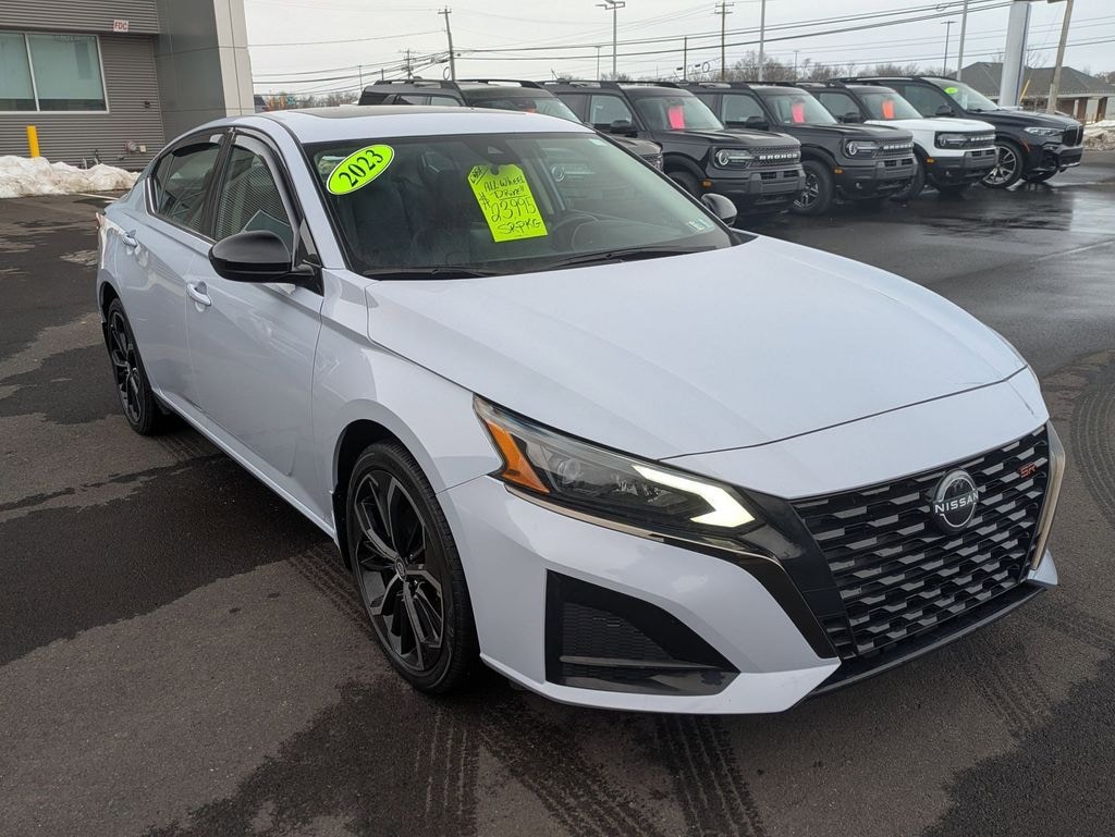 Used 2023 Nissan Altima 2.5 SR Sedan