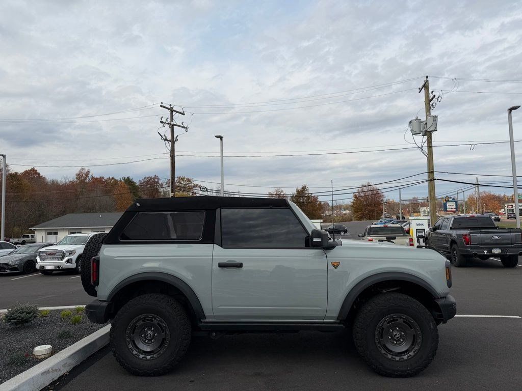 2023 Ford Bronco Badlands photo 4