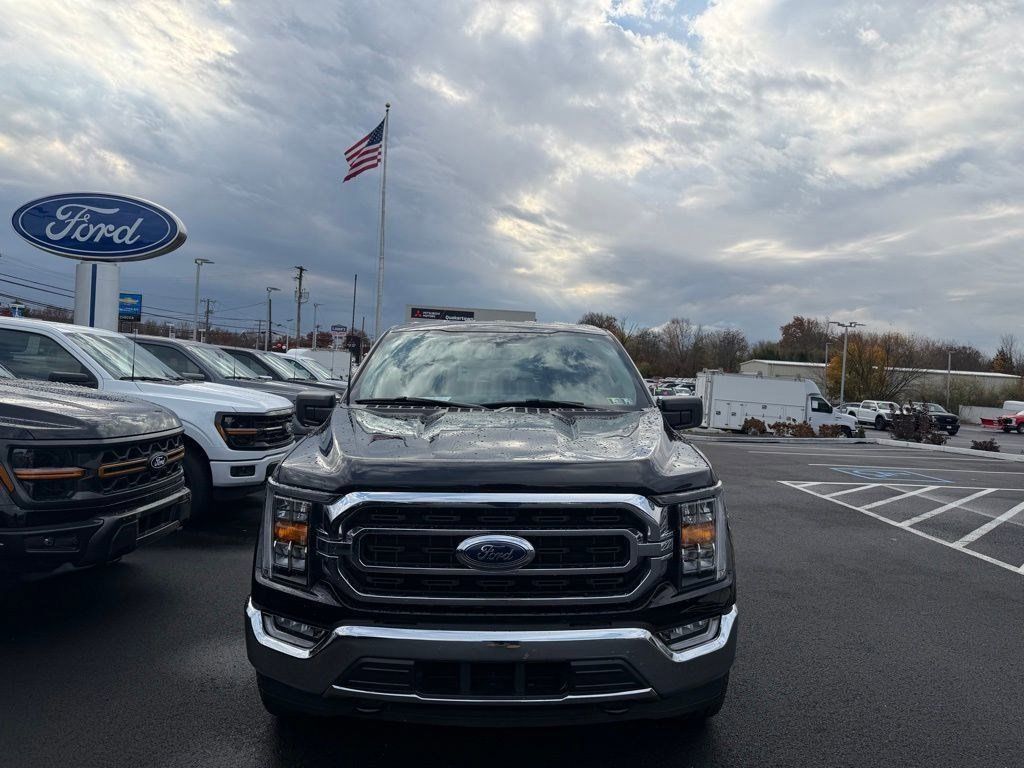 2023 Ford F-150 XLT photo 2