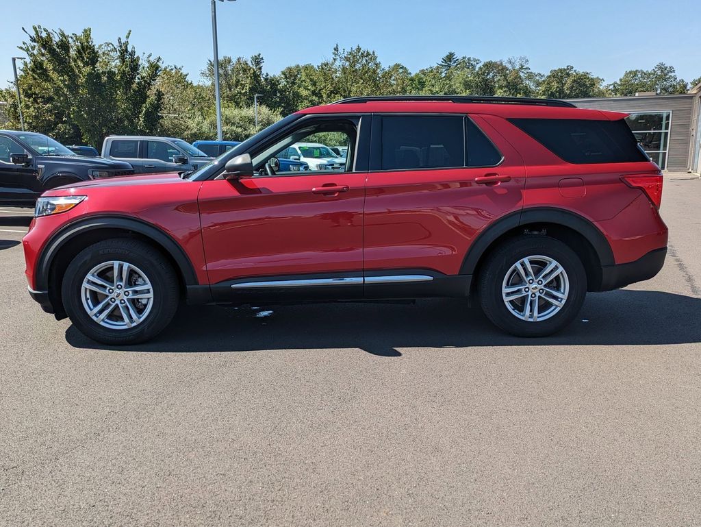 2022 Ford Explorer XLT photo 4
