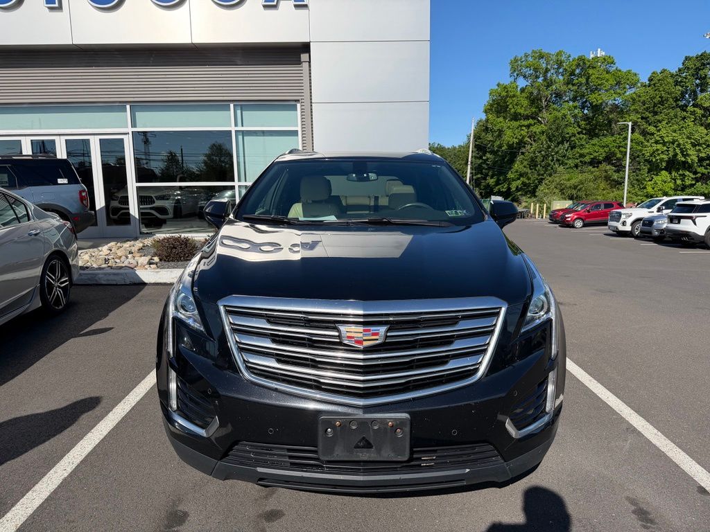 Used 2017 Cadillac XT5 Luxury with VIN 1GYKNDRS4HZ221432 for sale in Quakertown, PA