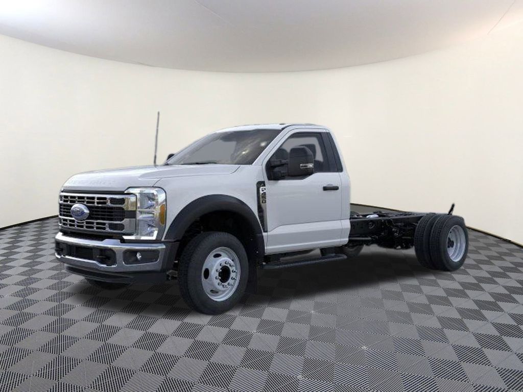 2026 Ford F-450 Super Duty Chassis Cab XL's photo